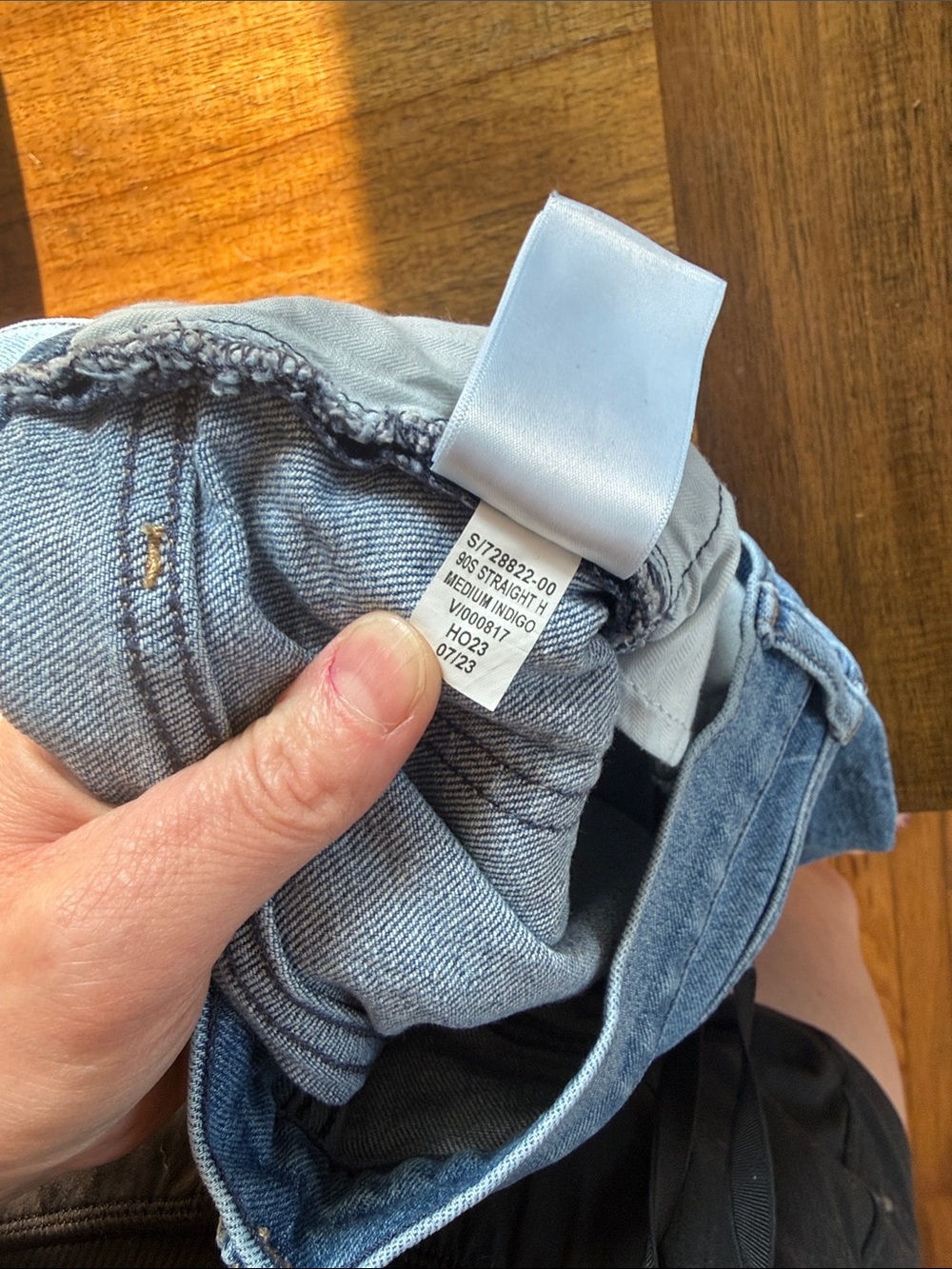 GAP 90s Straight-Leg high rise Jeans in medium indigo 26 - Picture 7 of 7